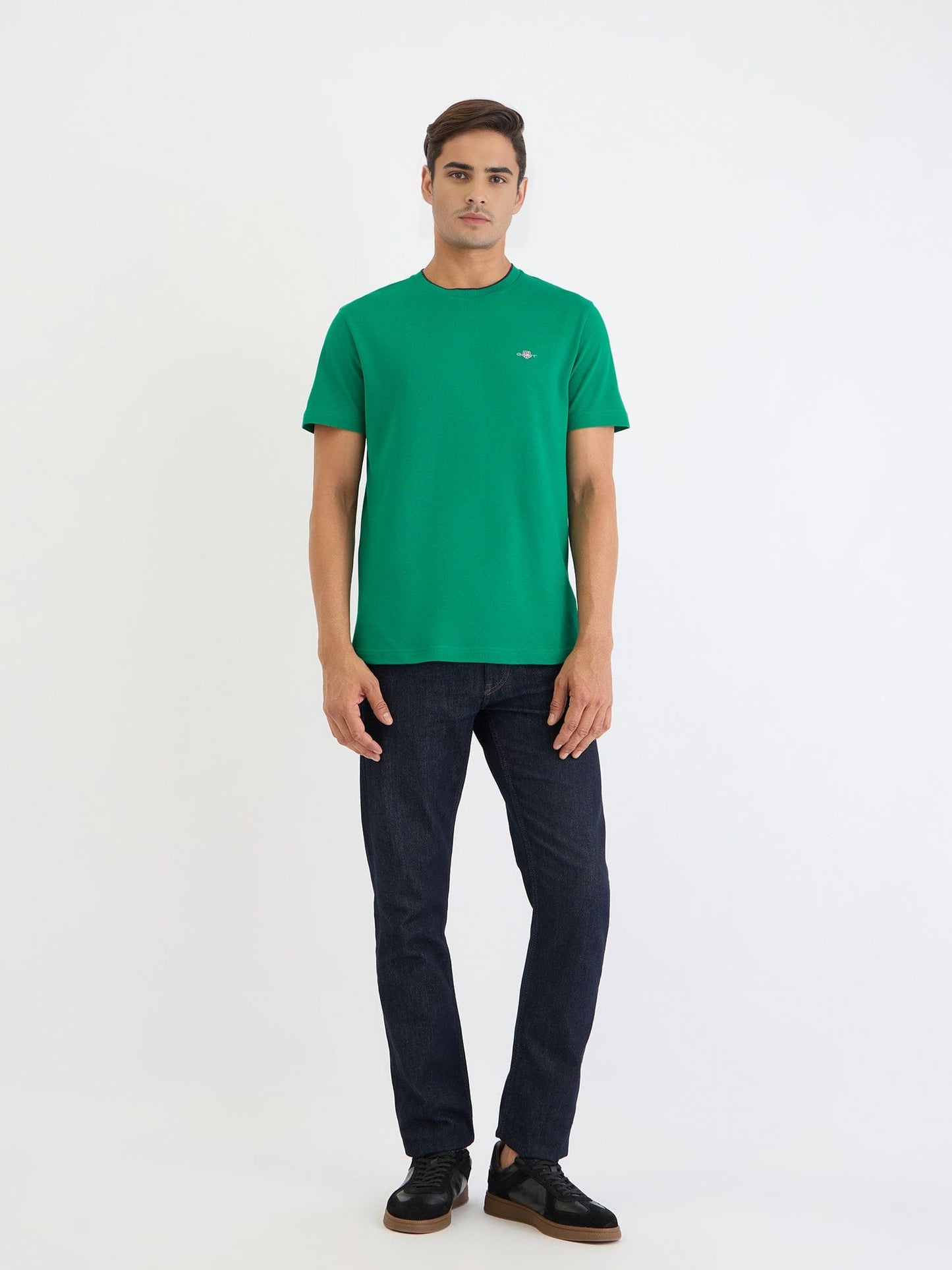 Gant Men Green Solid Round Neck Tshirt