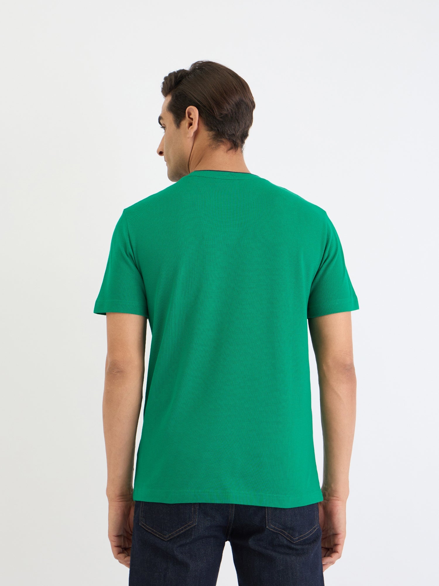 Gant Men Green Solid Round Neck Tshirt