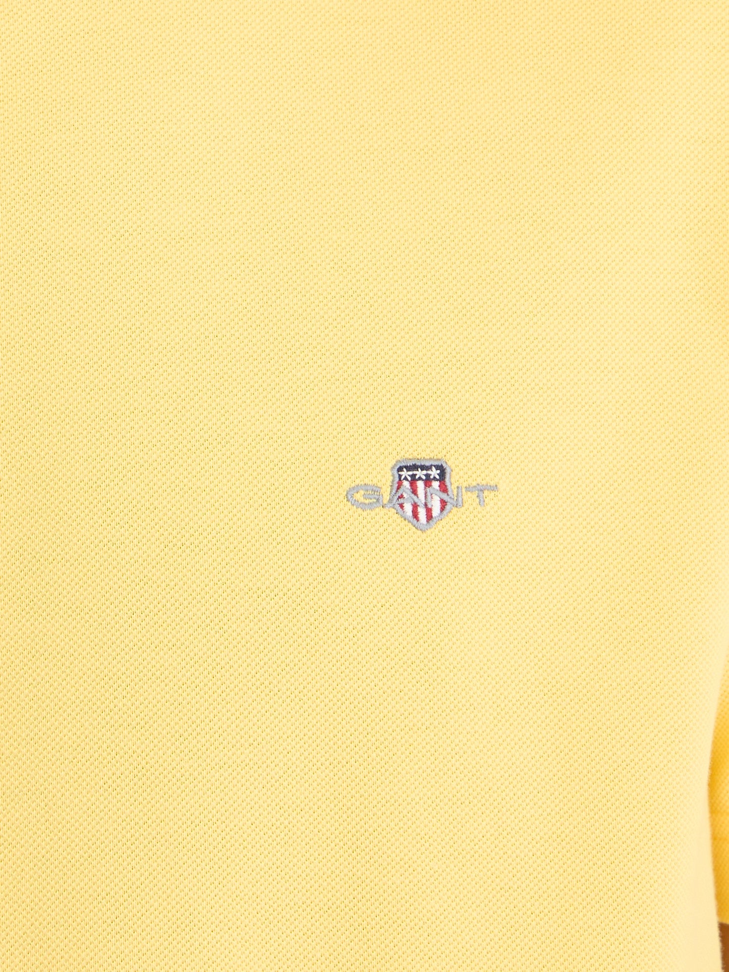 Gant Men Yellow Solid Round Neck Tshirt