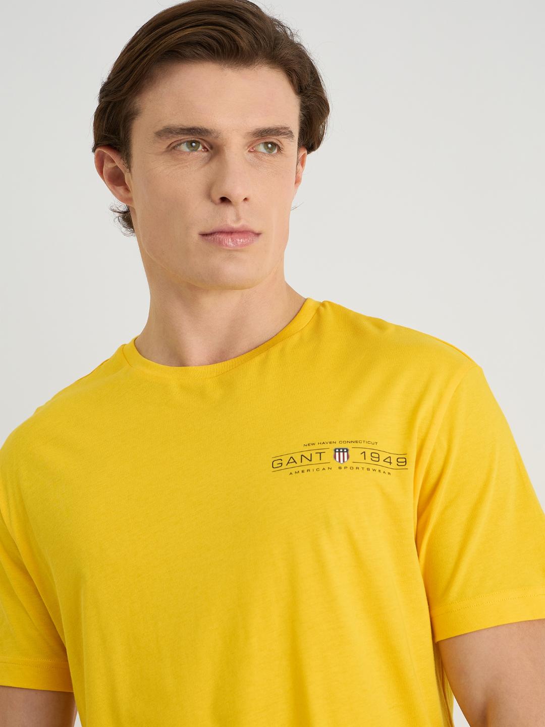 Gant Men Yellow Regular Fit Solid Polo Tshirt