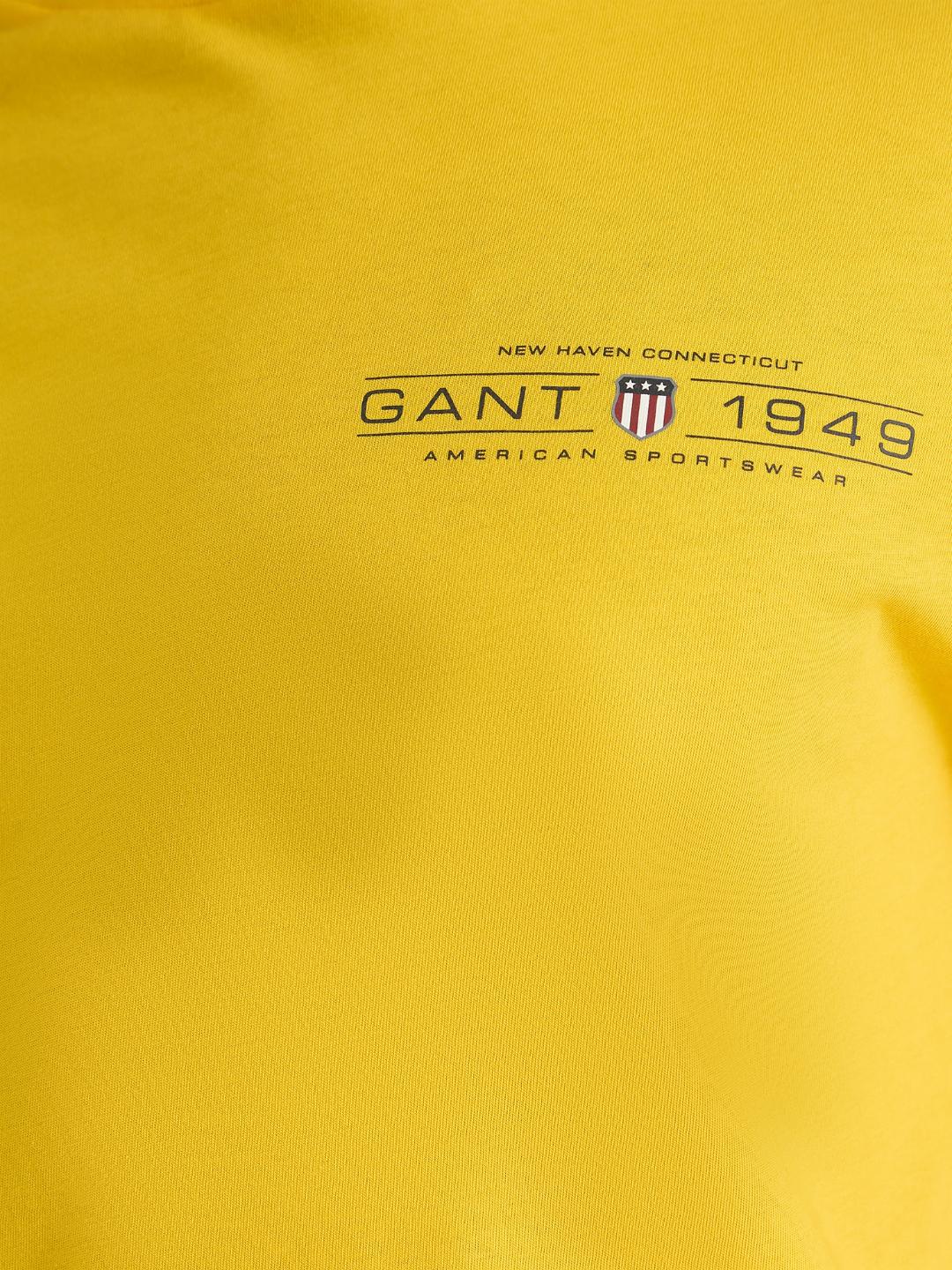 Gant Men Yellow Regular Fit Solid Polo Tshirt