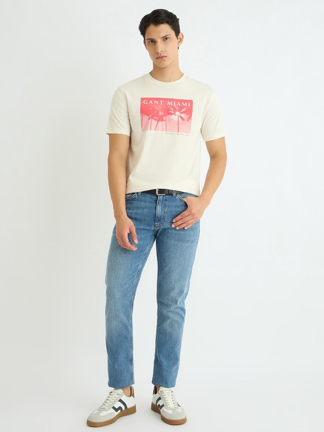 Gant Men Cream Printed Crew Neck Tshirt