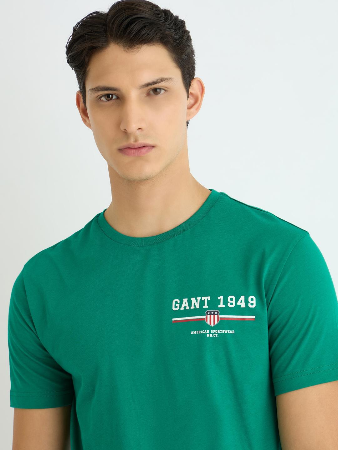 Gant Men Green Solid Crew Neck Tshirt