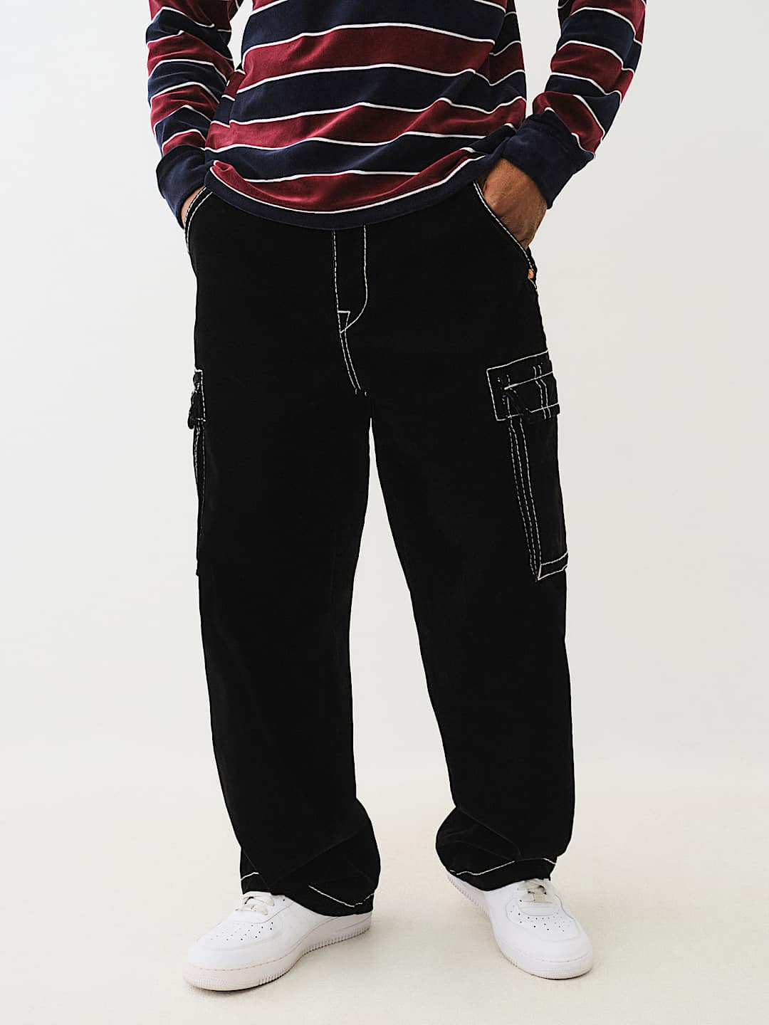 True Religion Men Black Mid Rise Oversize Contrast Stitching Cargo Trouser