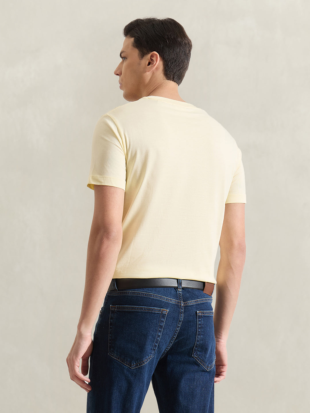 Gant Men Yellow Solid Regular Fit Pure Cotton T-Shirt
