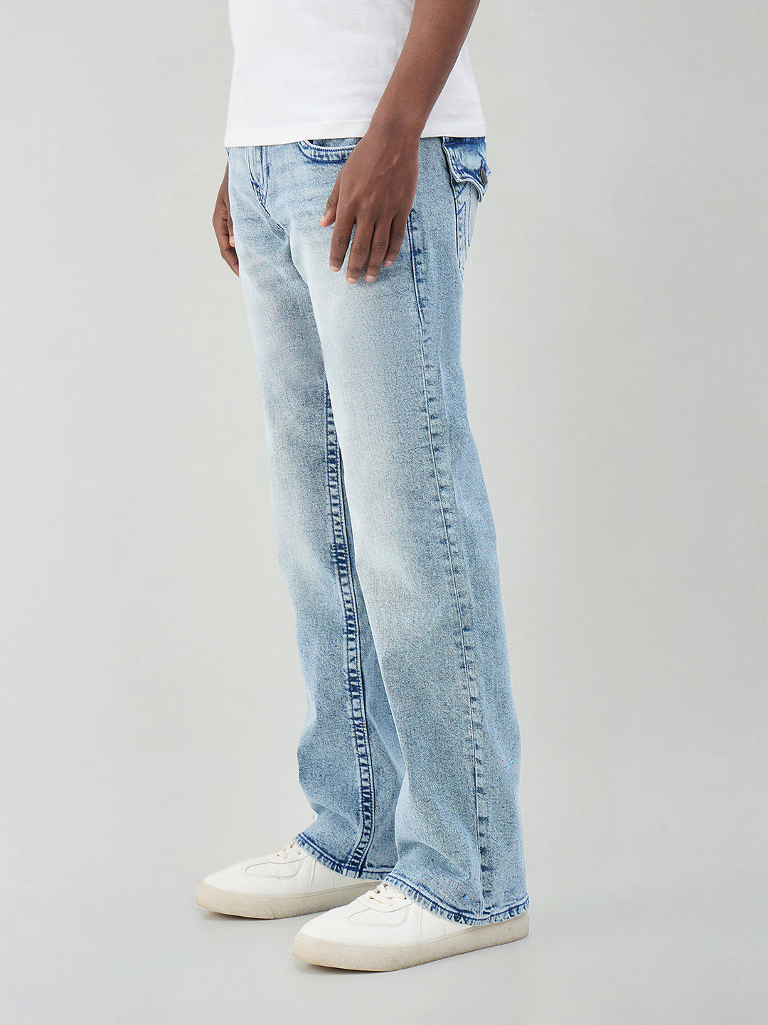 True Religion Men Blue Solid Bootcut Fit SN Billy Jeans