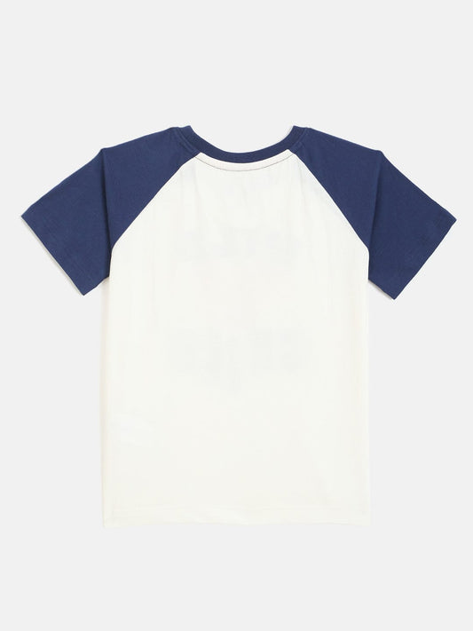 Blue Giraffe Boys White Printed Tshirt