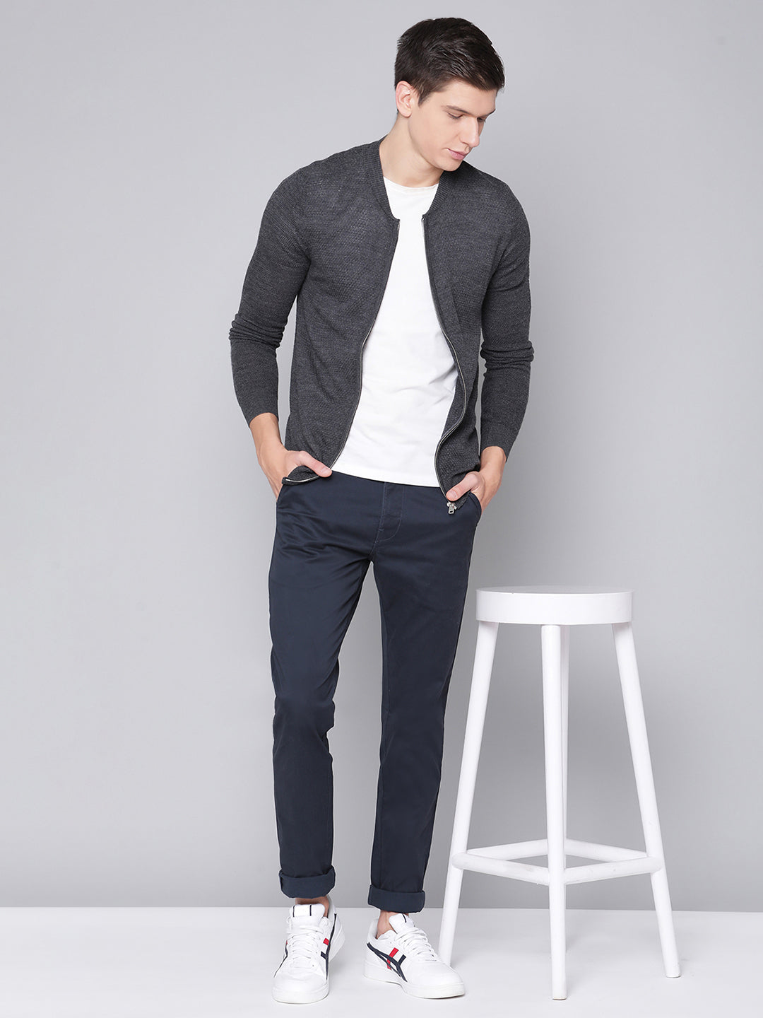 Bruun & Stengade Men Grey Solid Round Neck Sweater