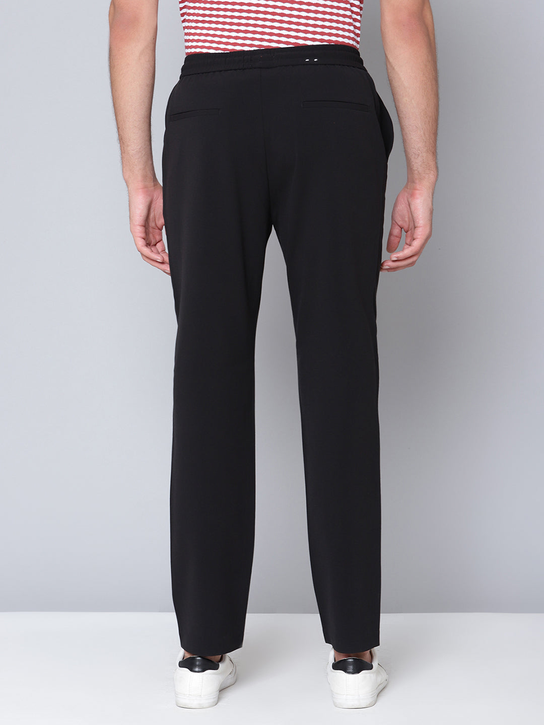 Lindbergh Men Black Solid Slim Fit Trouser