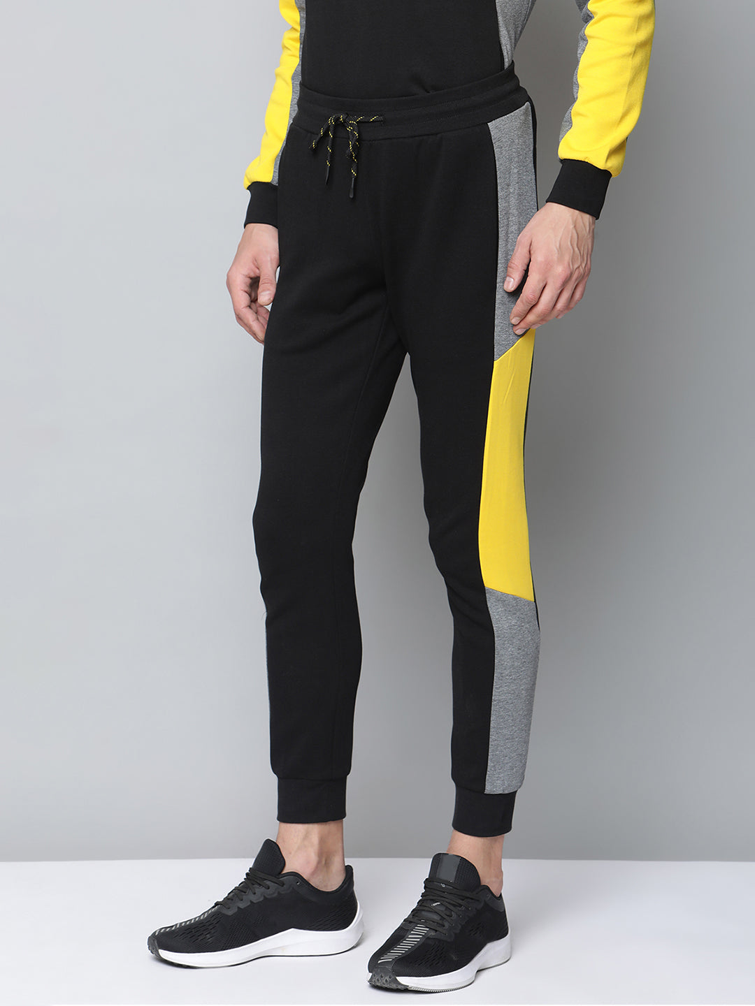 Antony Morato Men Black Solid Slim Fit Sweatpant