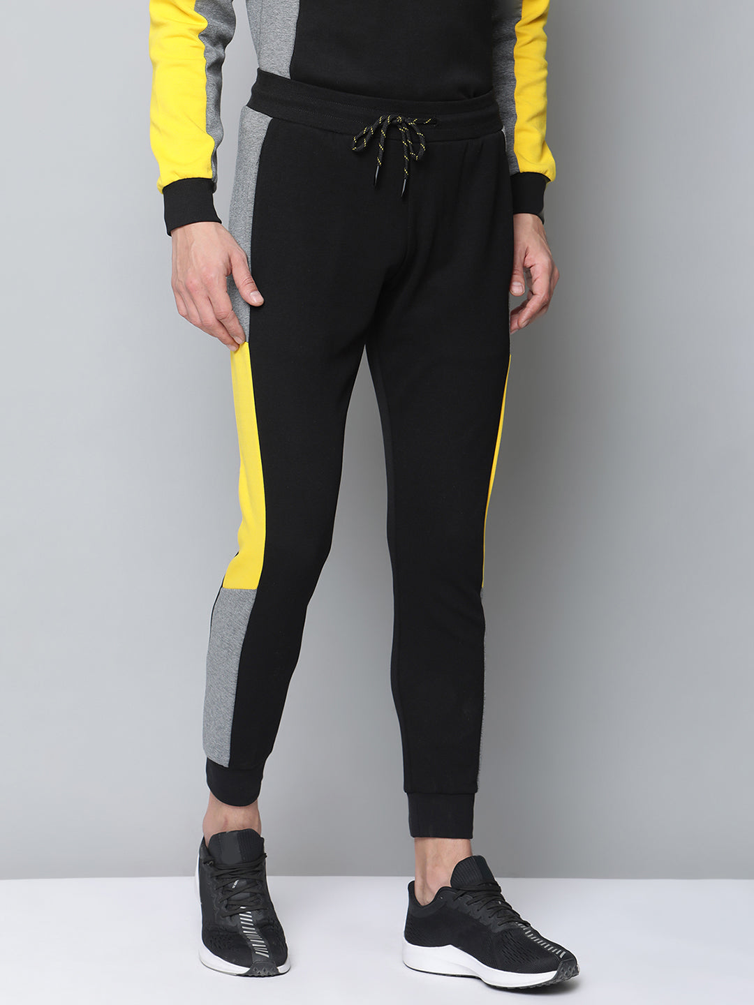 Antony Morato Men Black Solid Slim Fit Sweatpant