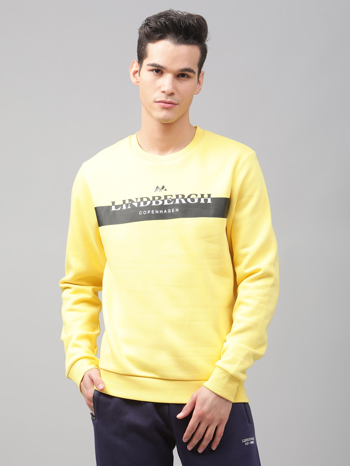 Lindbergh Men Yellow Solid Round Neck Sweatshirt