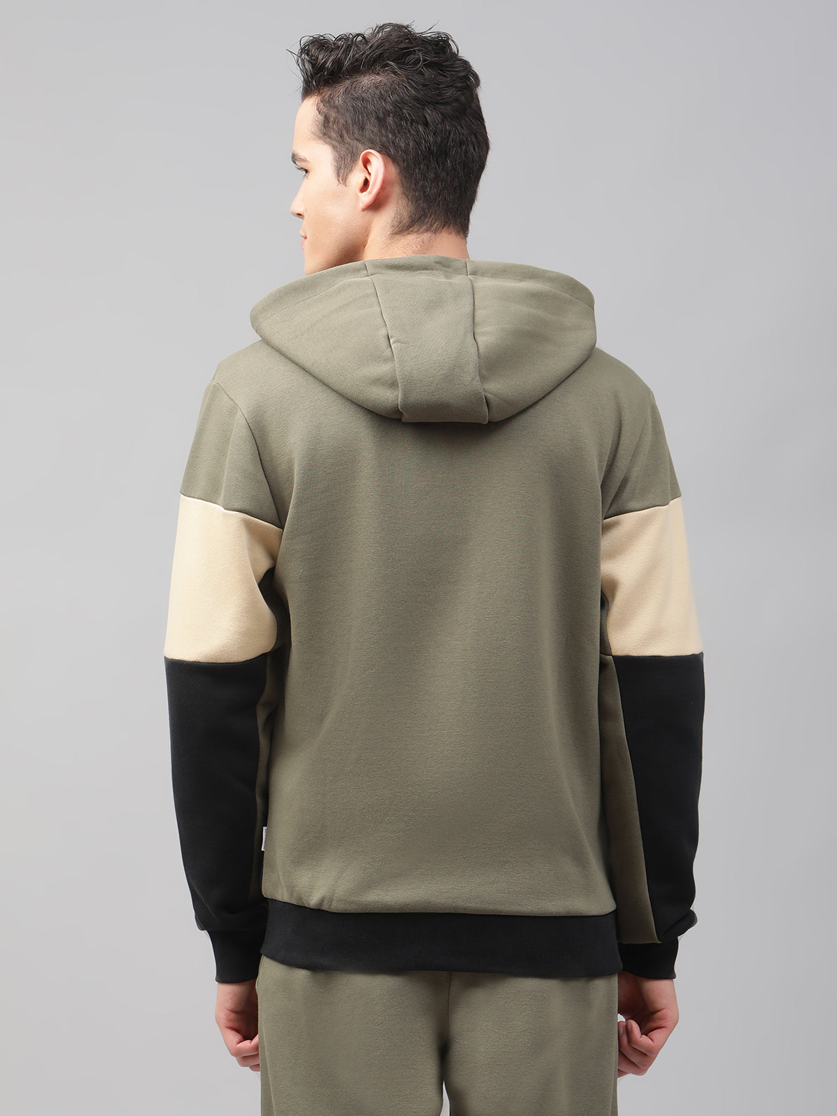 Lindbergh Men Black Solid Round Neck Sweatshirt