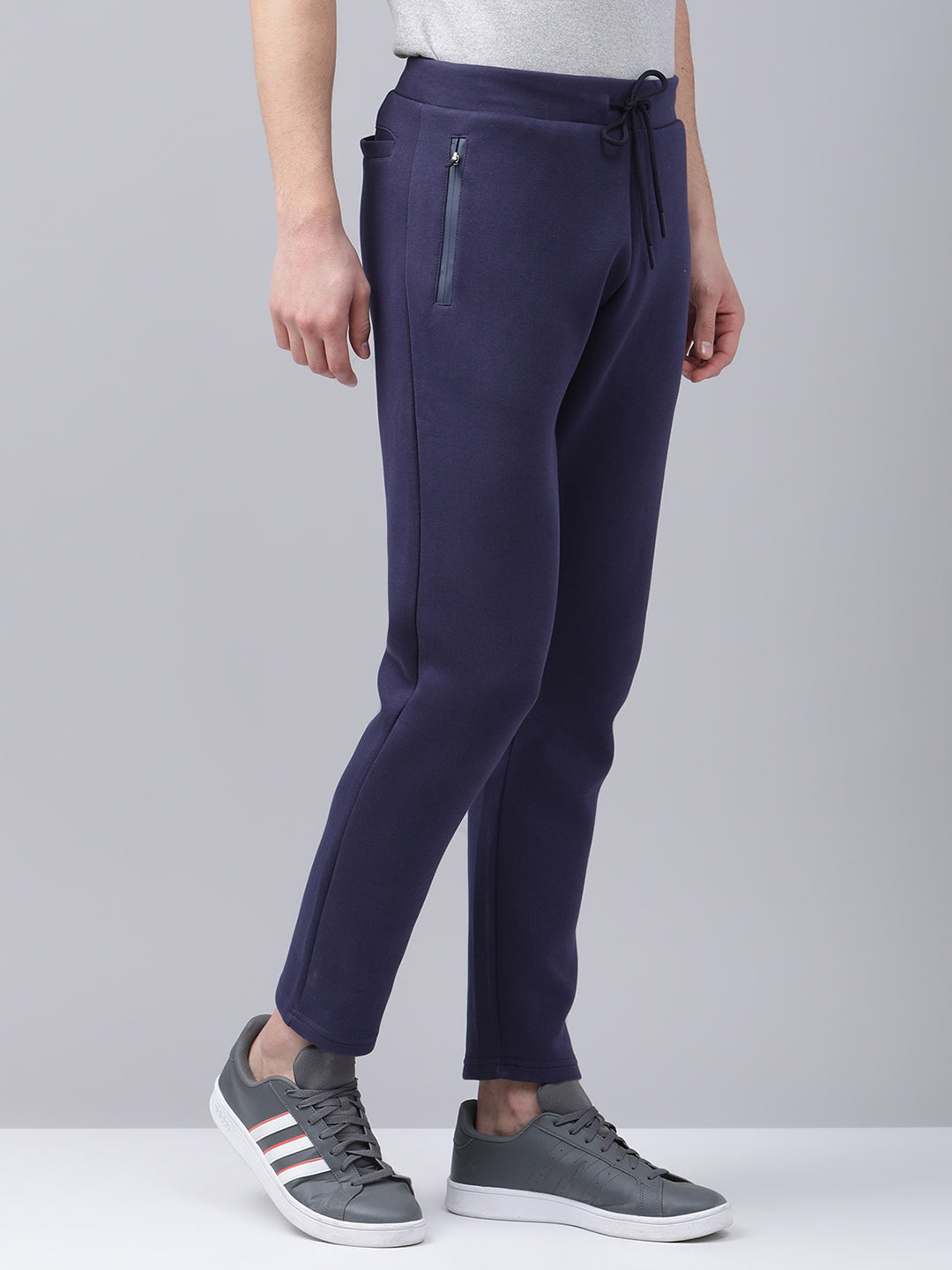 Lindbergh Men Blue Solid Regular Fit Sweatpant