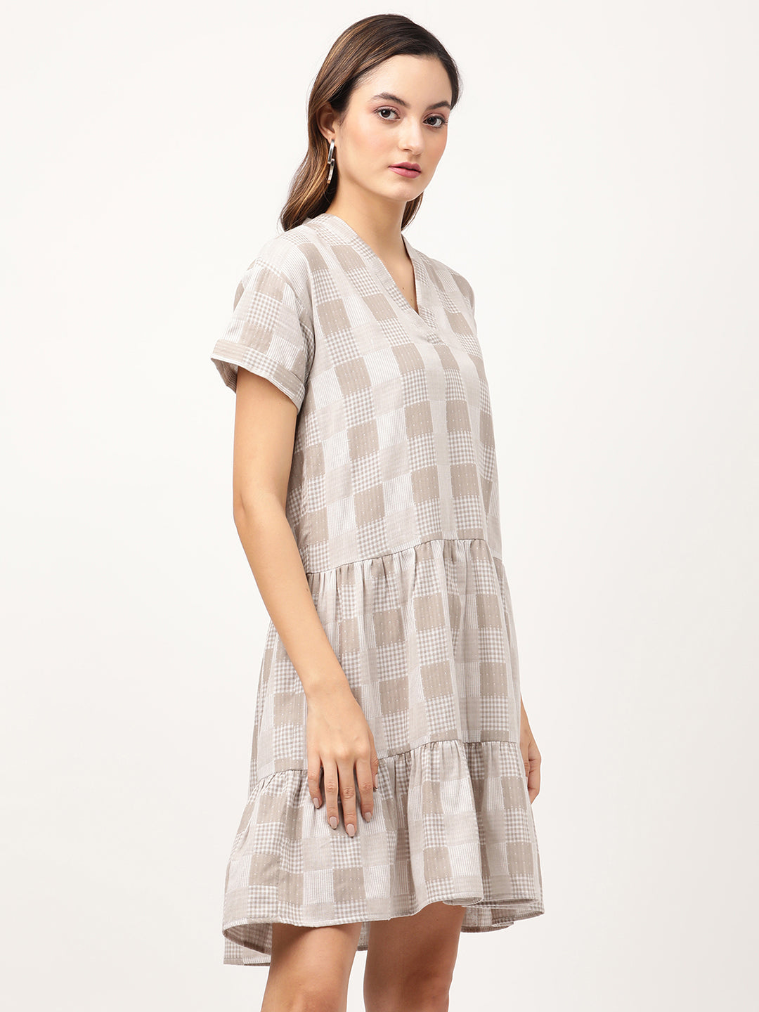 Elle Women Grey Checked V Neck Dress