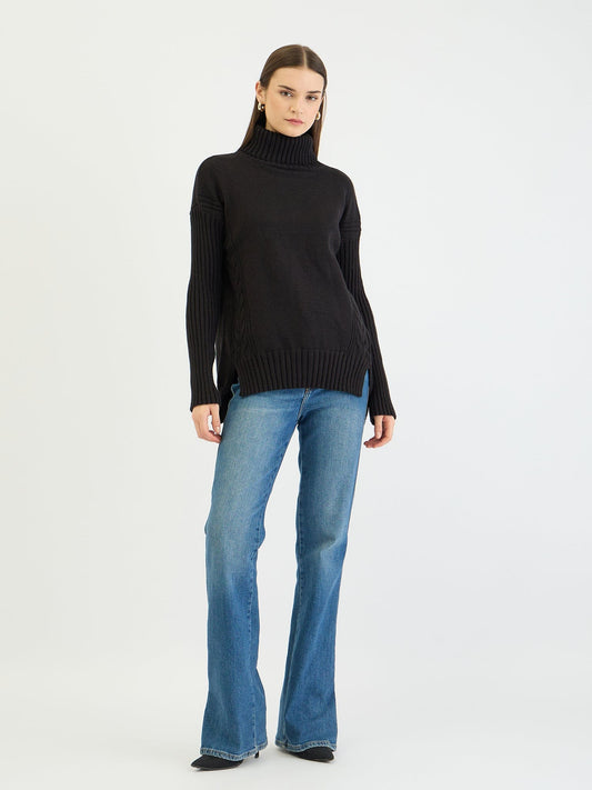 Centrestage Women Black Sweater