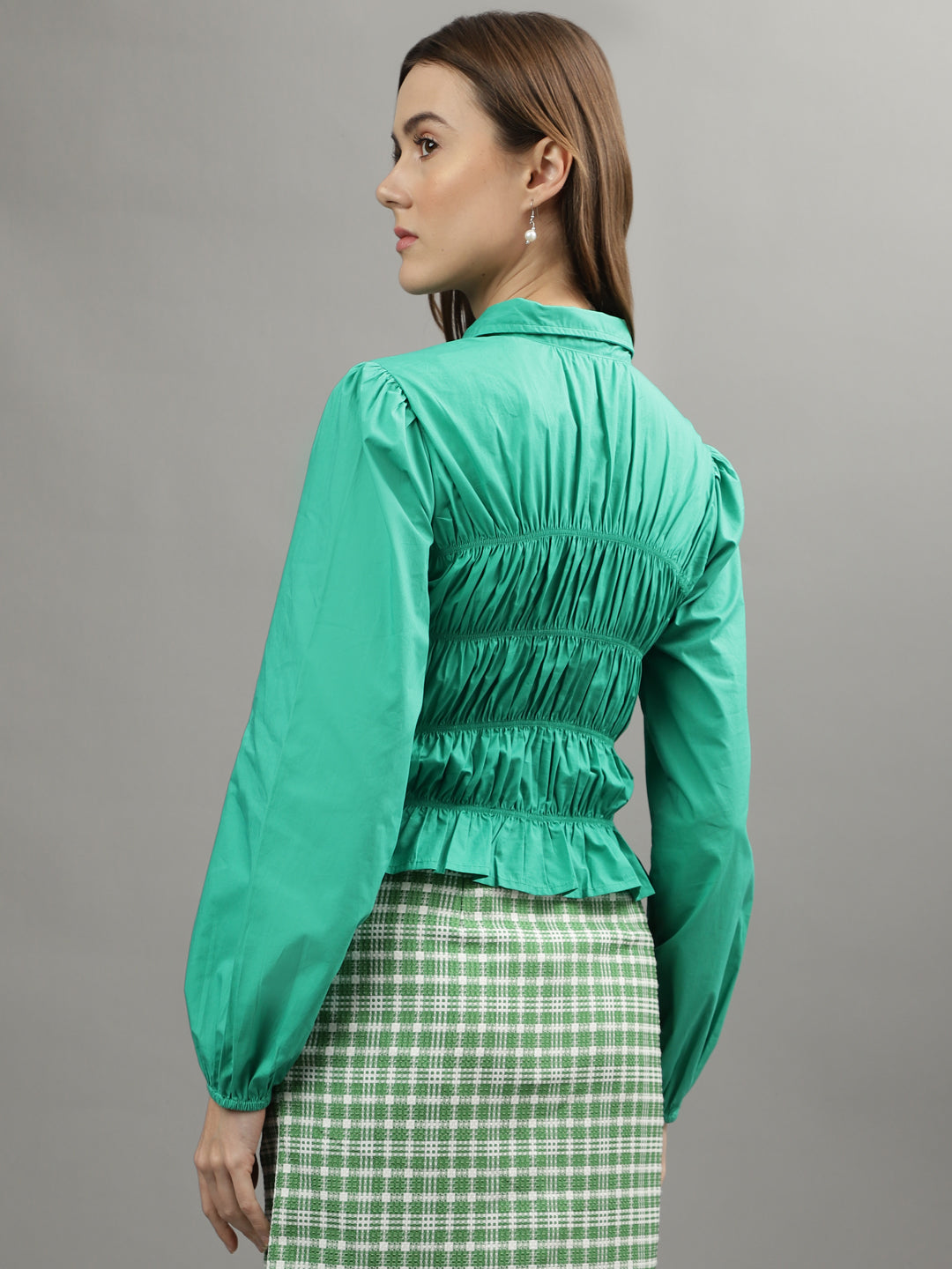 Iconic Women Green Solid Collar Top
