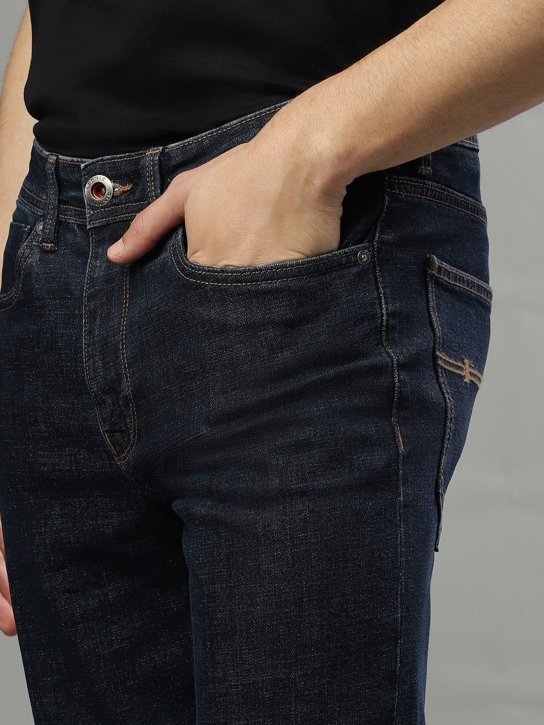 Iconic Men Blue Embroidered Regular Fit Jeans