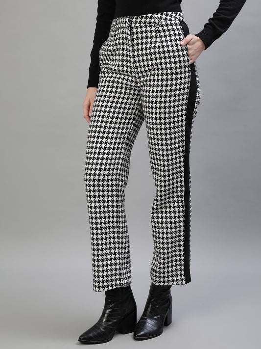Iconic Women Multi Checked Regular Fit Trouser