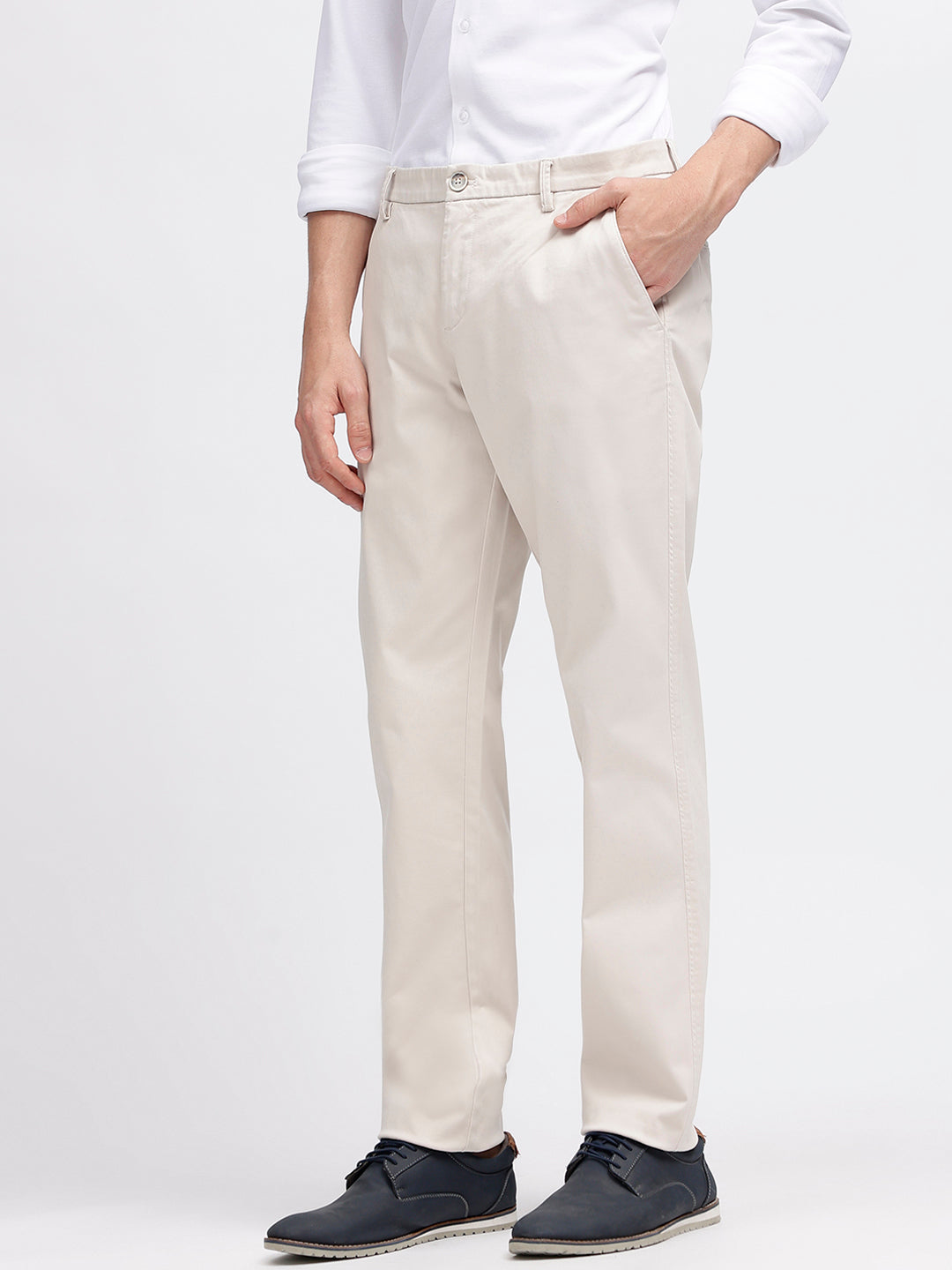 Bruun & Stengade Men White Solid Regular Fit Trouser