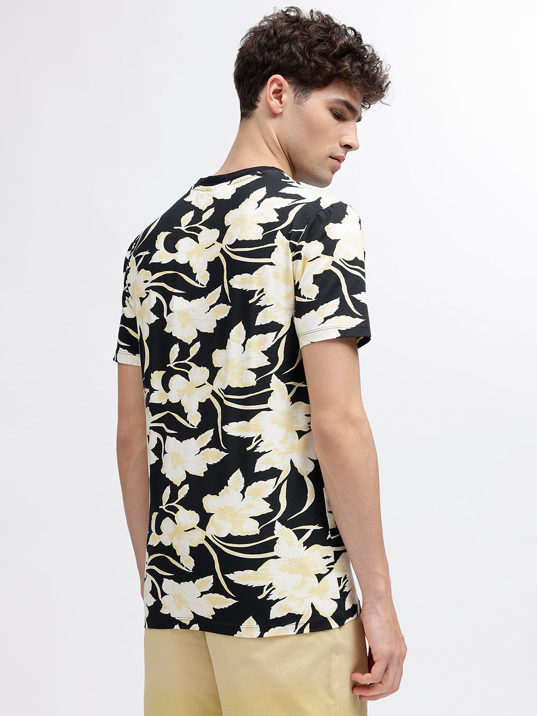 Lindbergh Men Black Printed Round Neck Short Sleeves T-Shirt