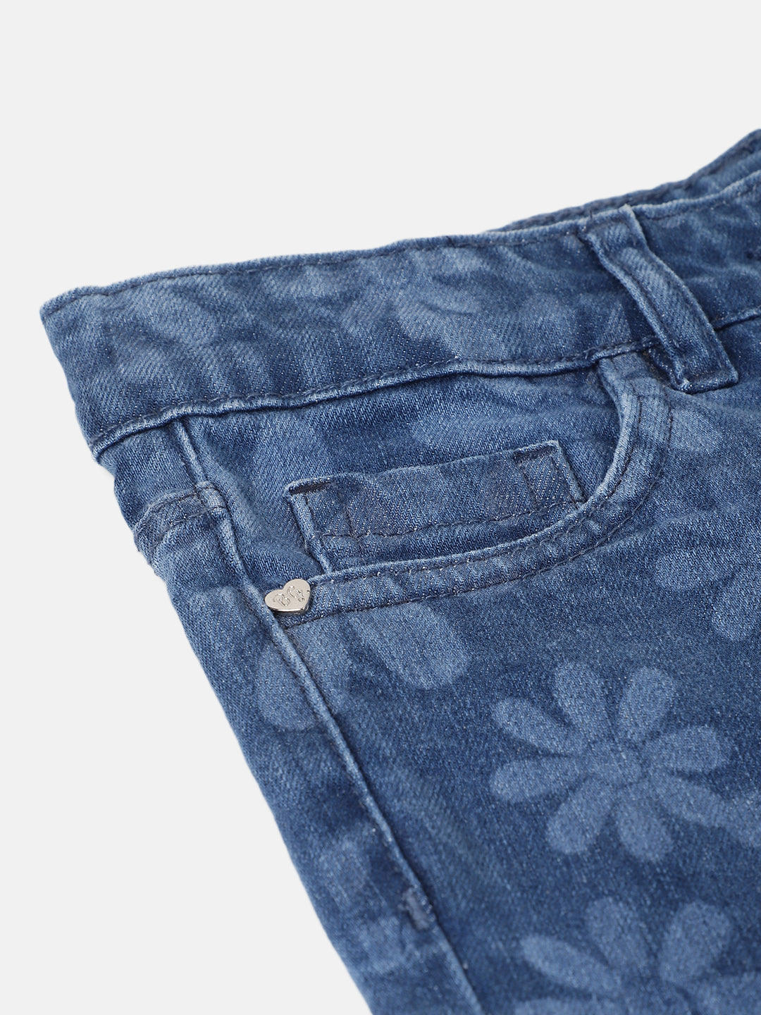 Blue Giraffe Girls Blue Printed Regular Fit Mid-Rise Shorts