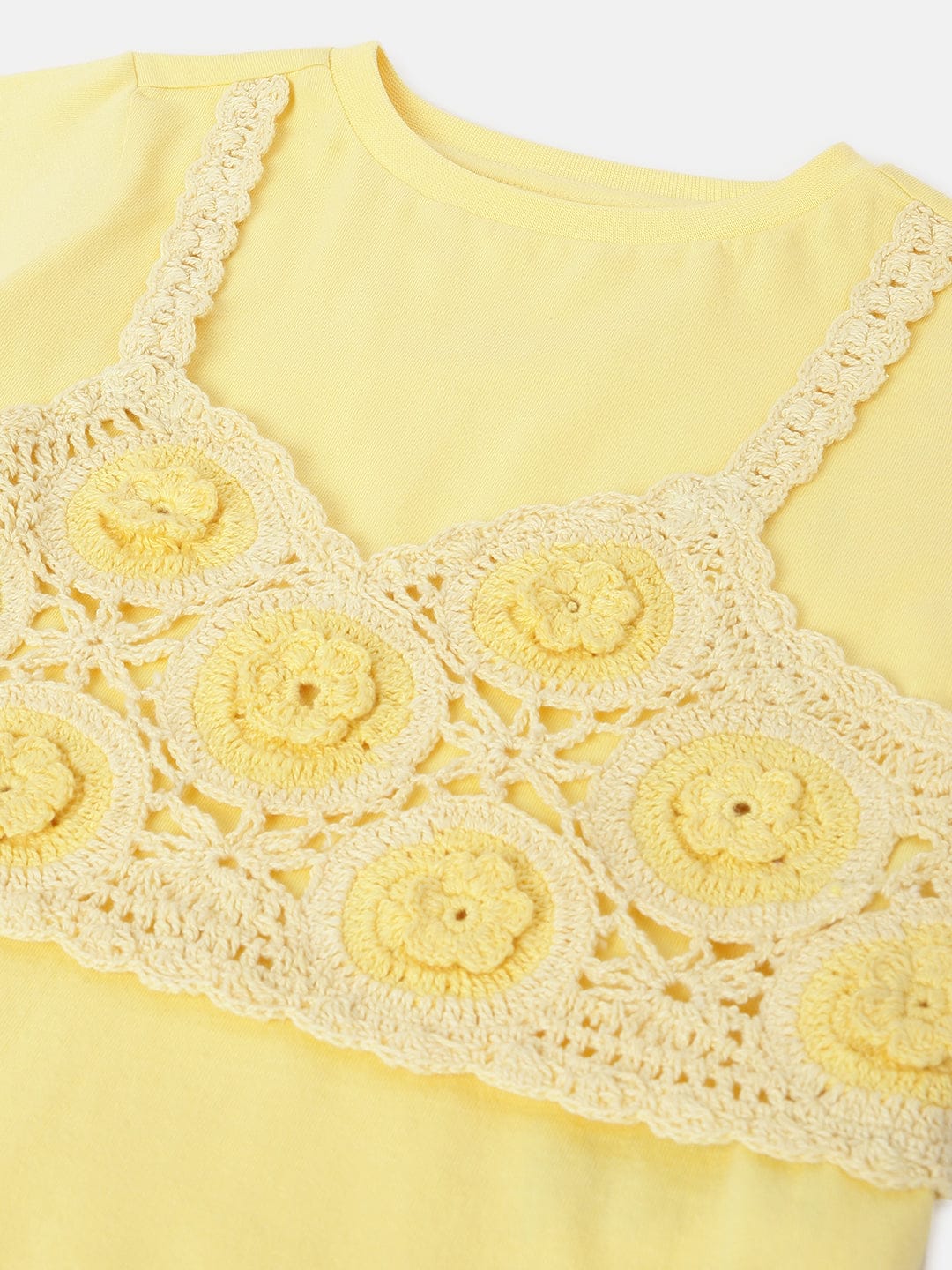 Blue Giraffe Girls Yellow Round Neck Tshirt