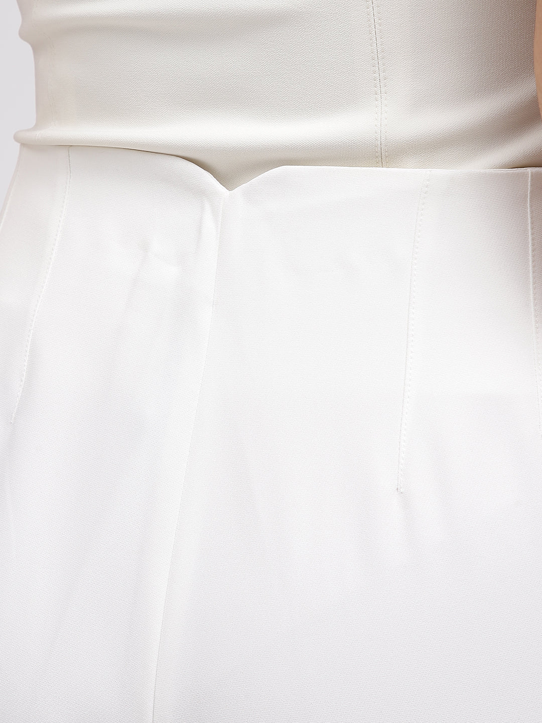 Centre Stage Women White Solid Tapered Fit Trouser