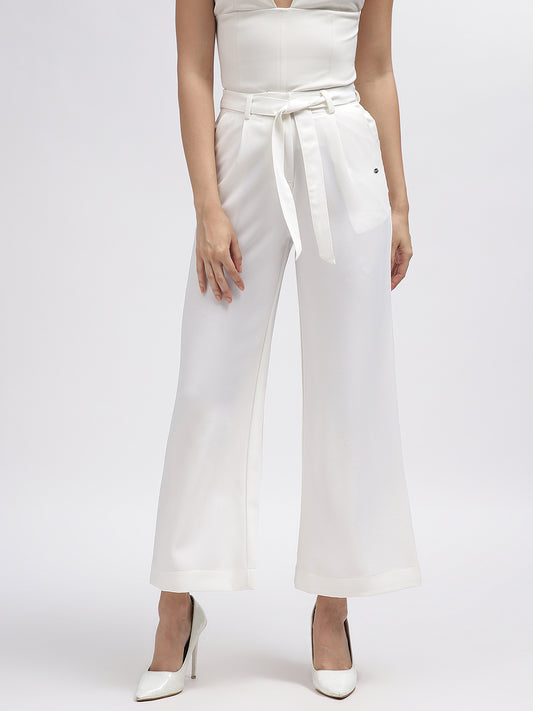 Elle Women Off White Solid Flared Trouser