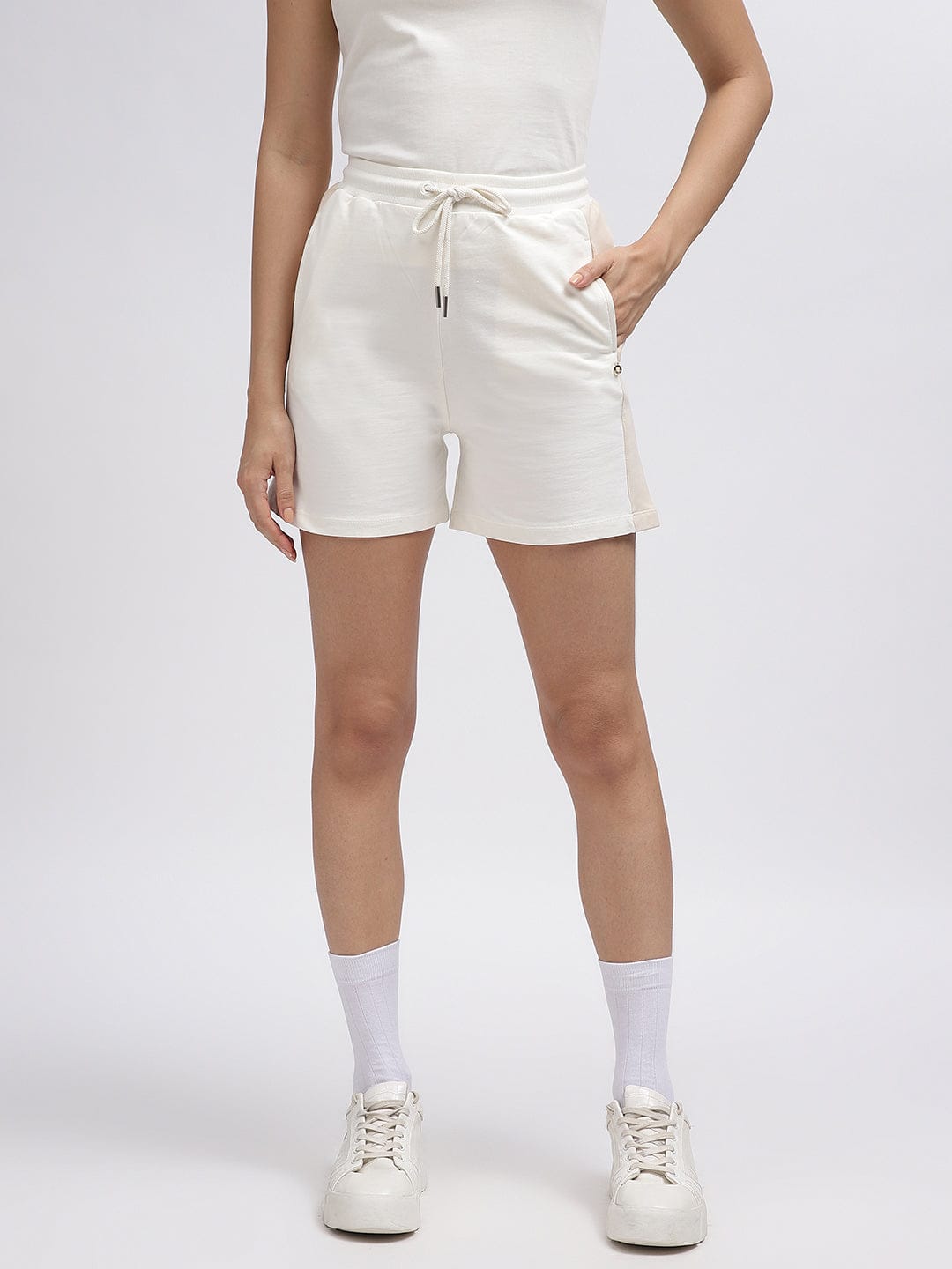Iconic Women White Regular Fit Shorts