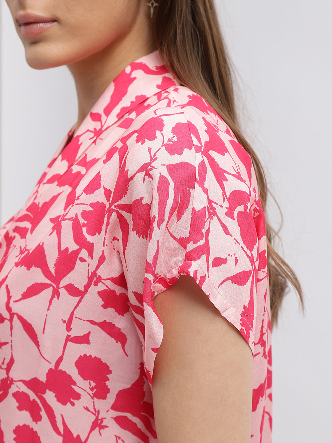 Iconic Women Pink Printed Shawl Neck Short Sleeves Shirt
