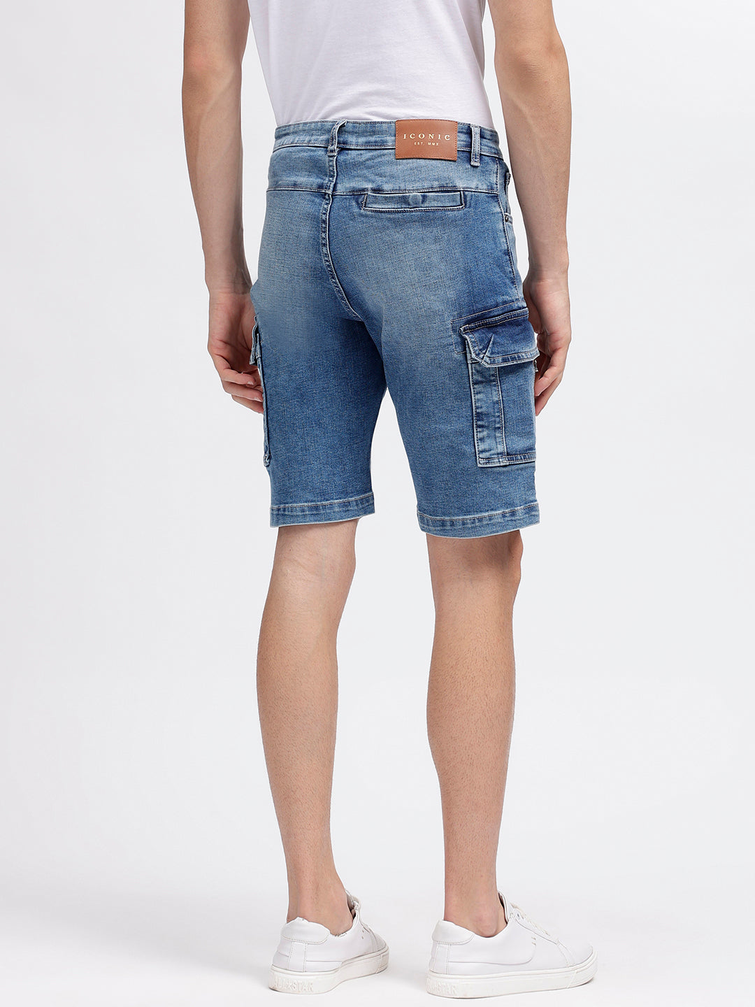 Iconic Men Blue Solid Regular Fit Shorts