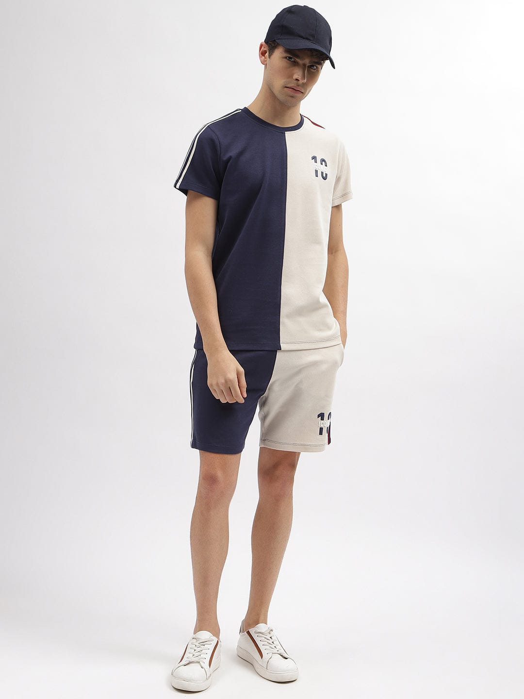 Iconic Men Blue Round Neck Tshirt