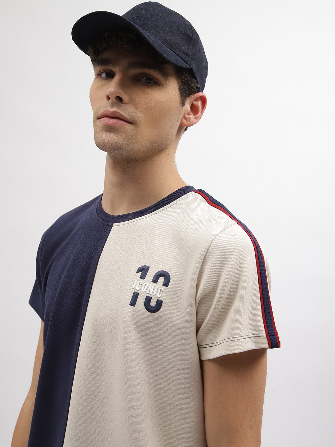 Iconic Men Blue Round Neck Tshirt