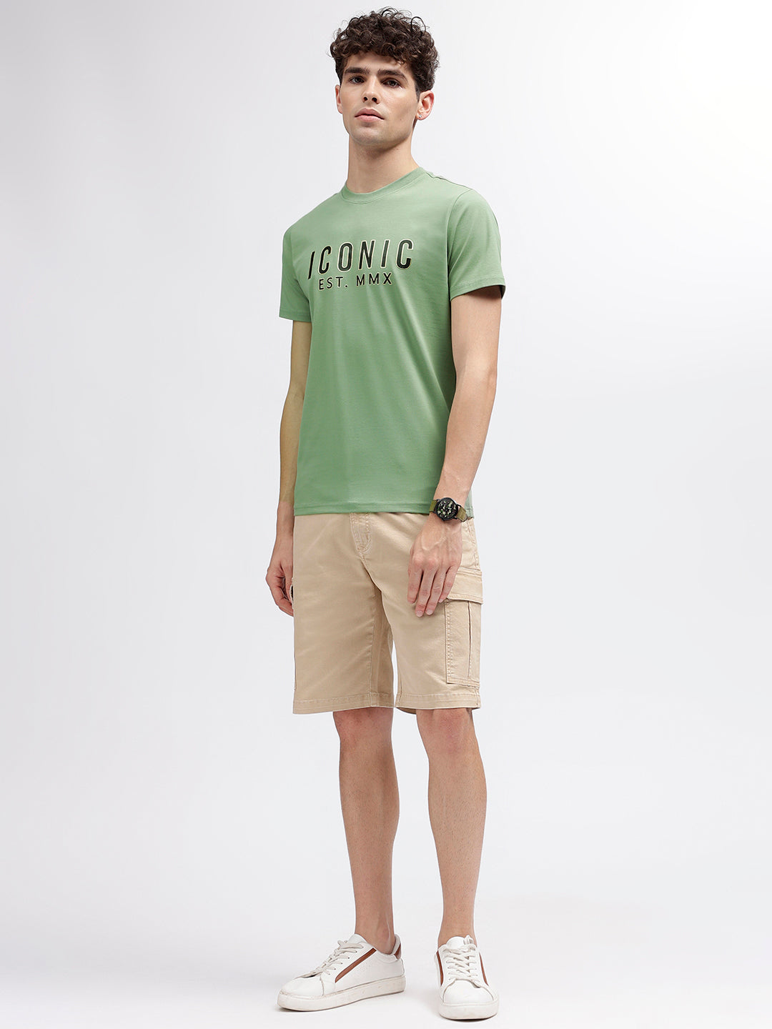 Iconic Men Green Solid Round Neck Short Sleeves T-Shirt