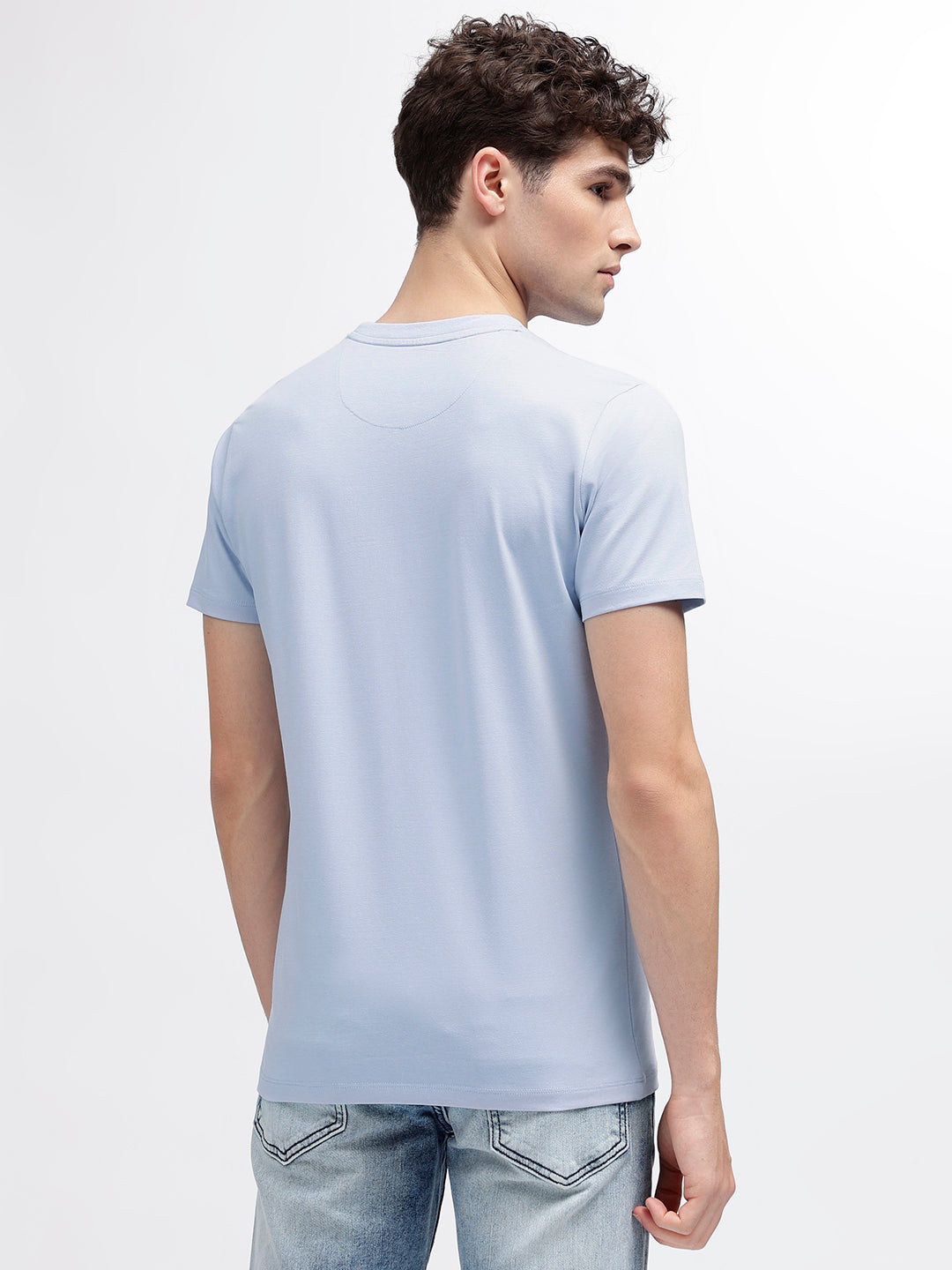Iconic Men Blue Solid Round Neck Short Sleeves T-Shirt