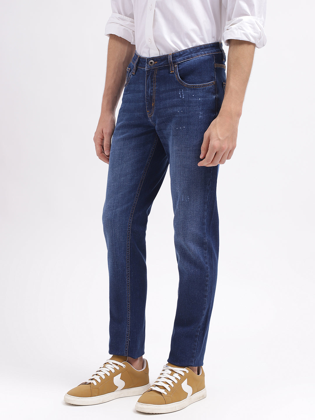 Lindbergh Men Blue Solid Tapered Fit Mid-Rise Jeans