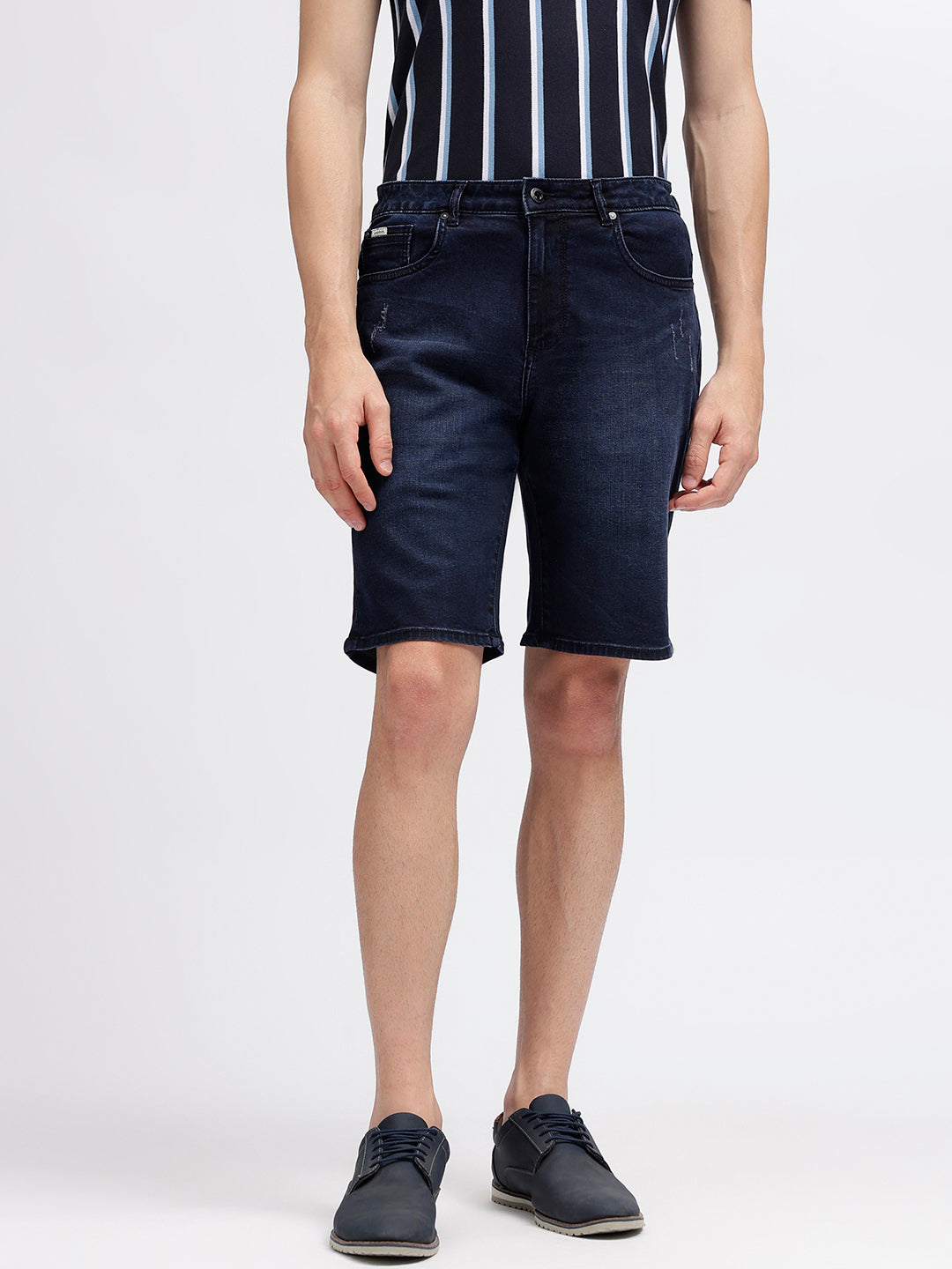 Lindbergh Men Blue Solid Regular Fit Shorts