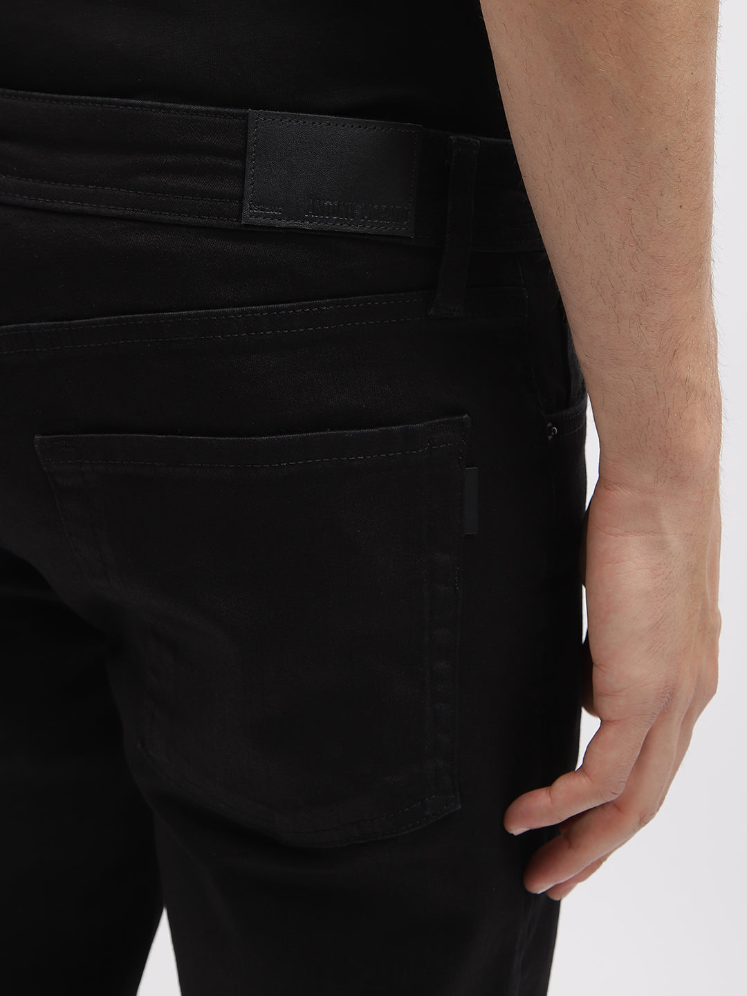 Antony Morato Men Black Solid Tapered Fit Mid-Rise Jeans