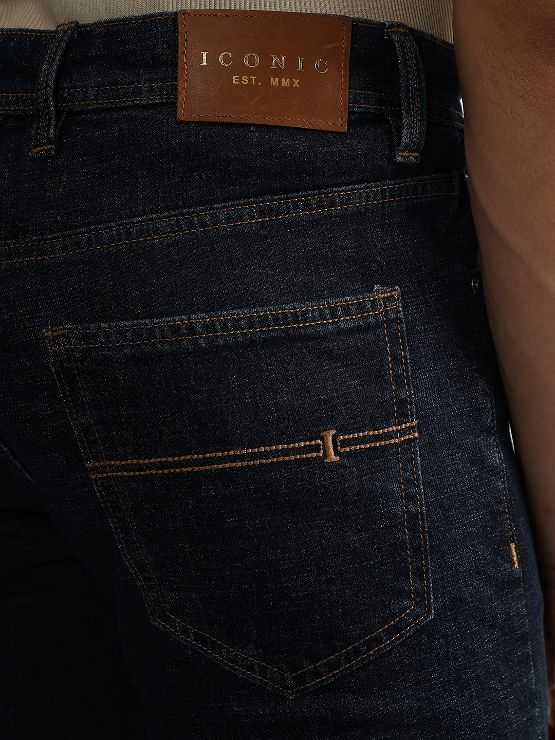 Shop Iconic Men Blue Solid Boot Cut Mid-Rise Jeans Online – Iconic