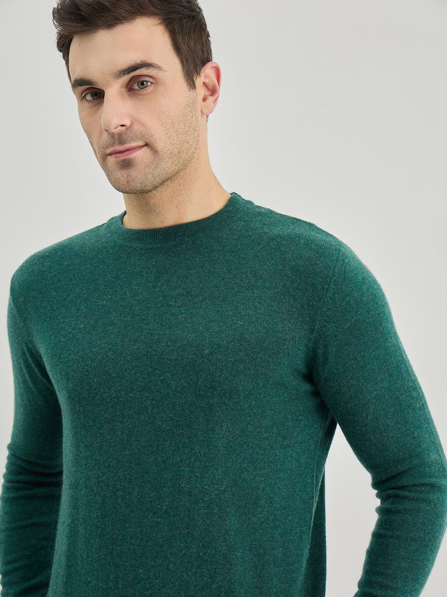 Iconic Men Green Solid Round Neck Sweater