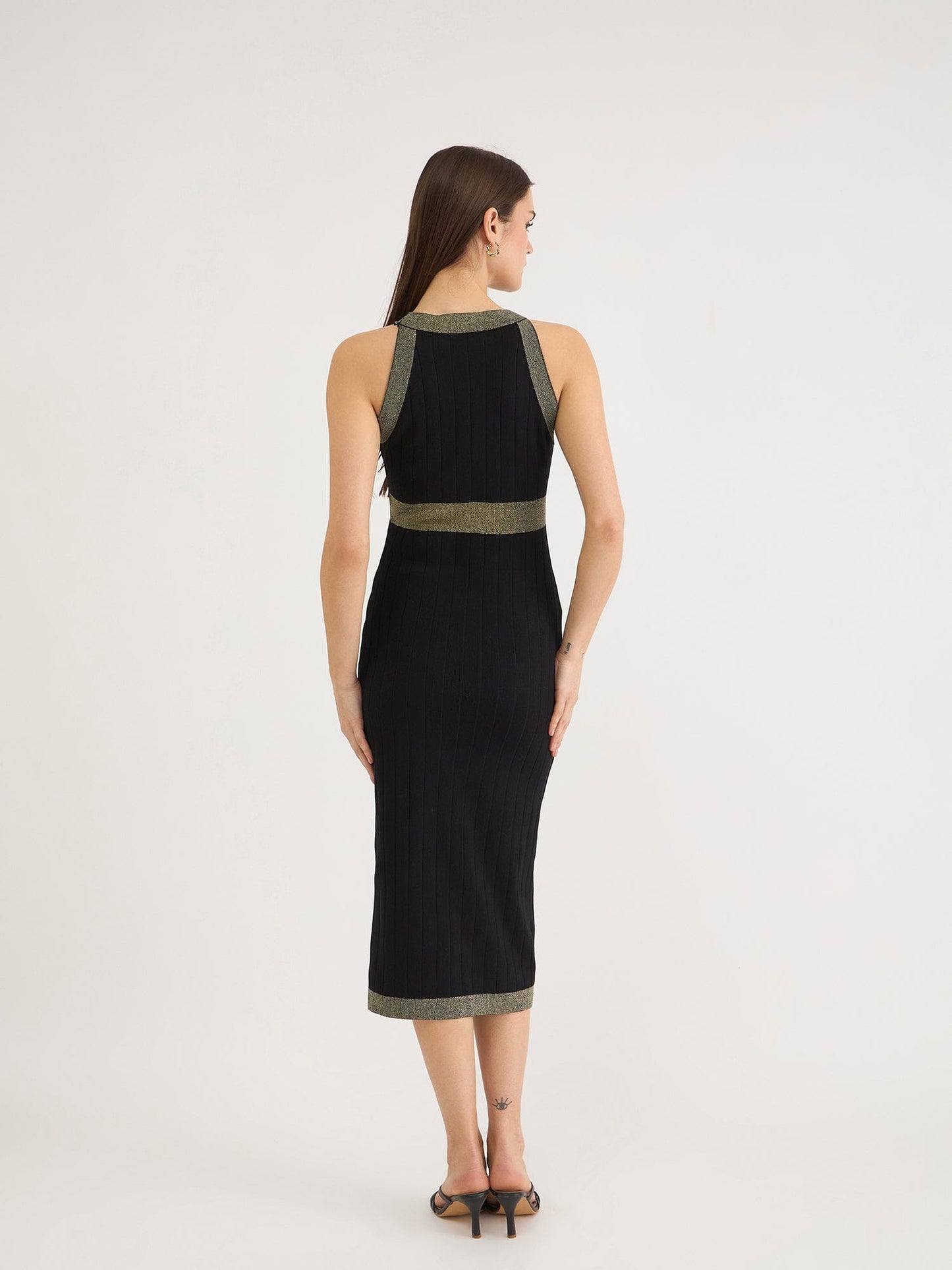 Iconic Women Black Solid V Neck Dress Set