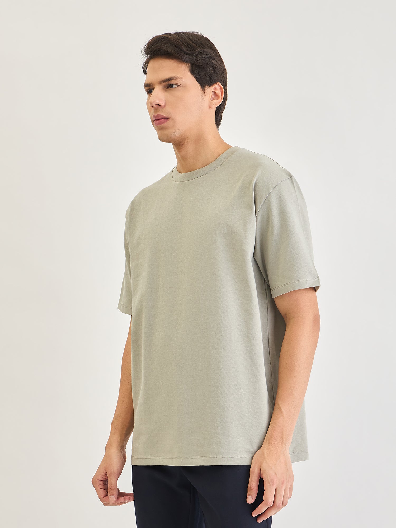 Lindbergh Men Green Solid Round Neck TShirt