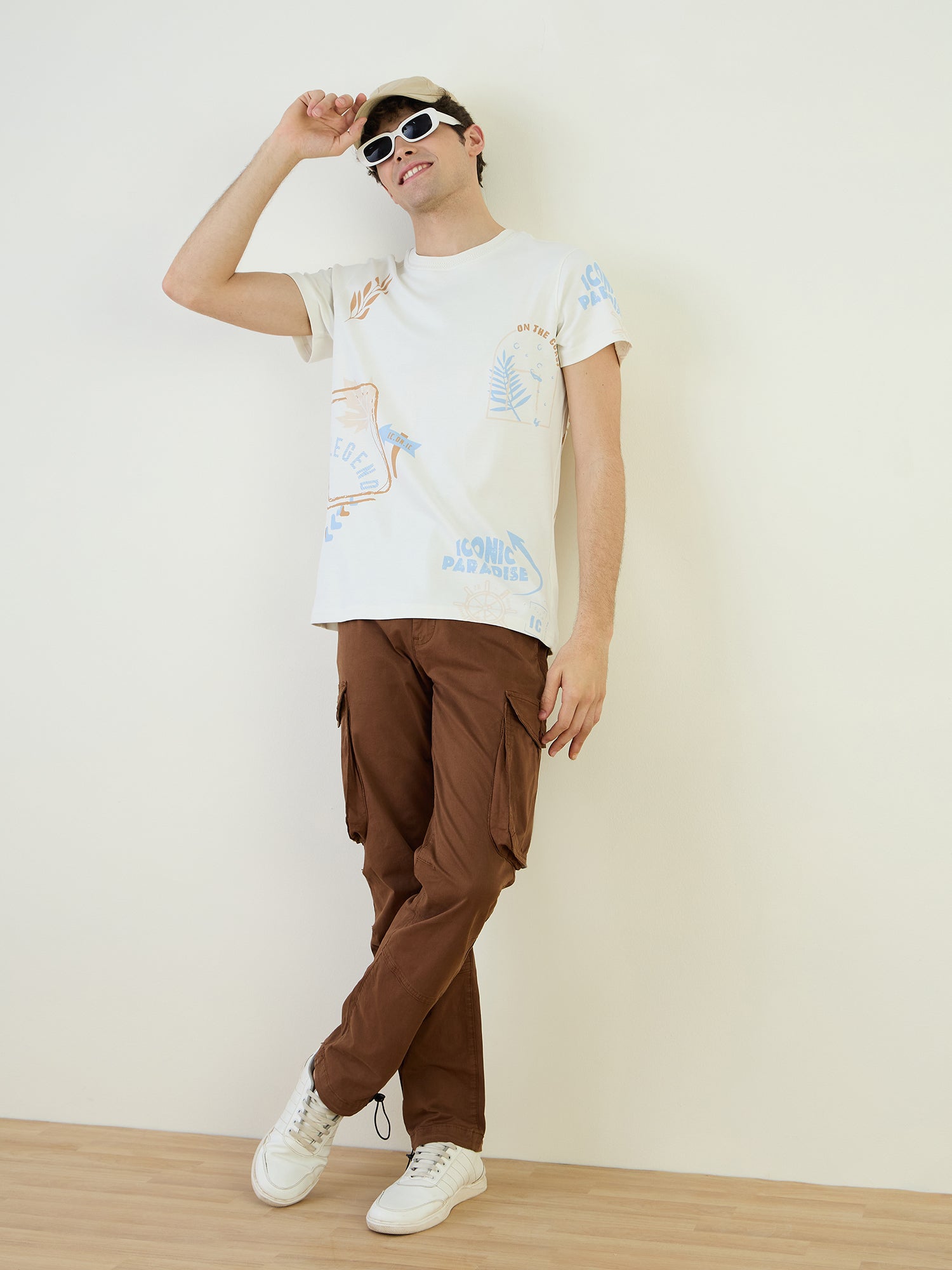 Iconic Men Brown Cargo Fit Solid Cargo Trouser