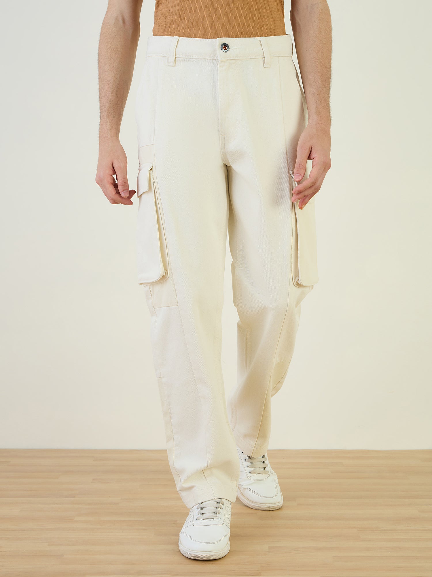 Iconic Men Beige Cargo Fit Solid Cargo Trouser