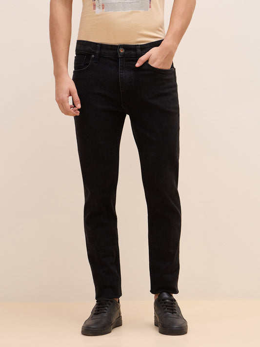Iconic Men Black Slim Tapered Solid Jeans