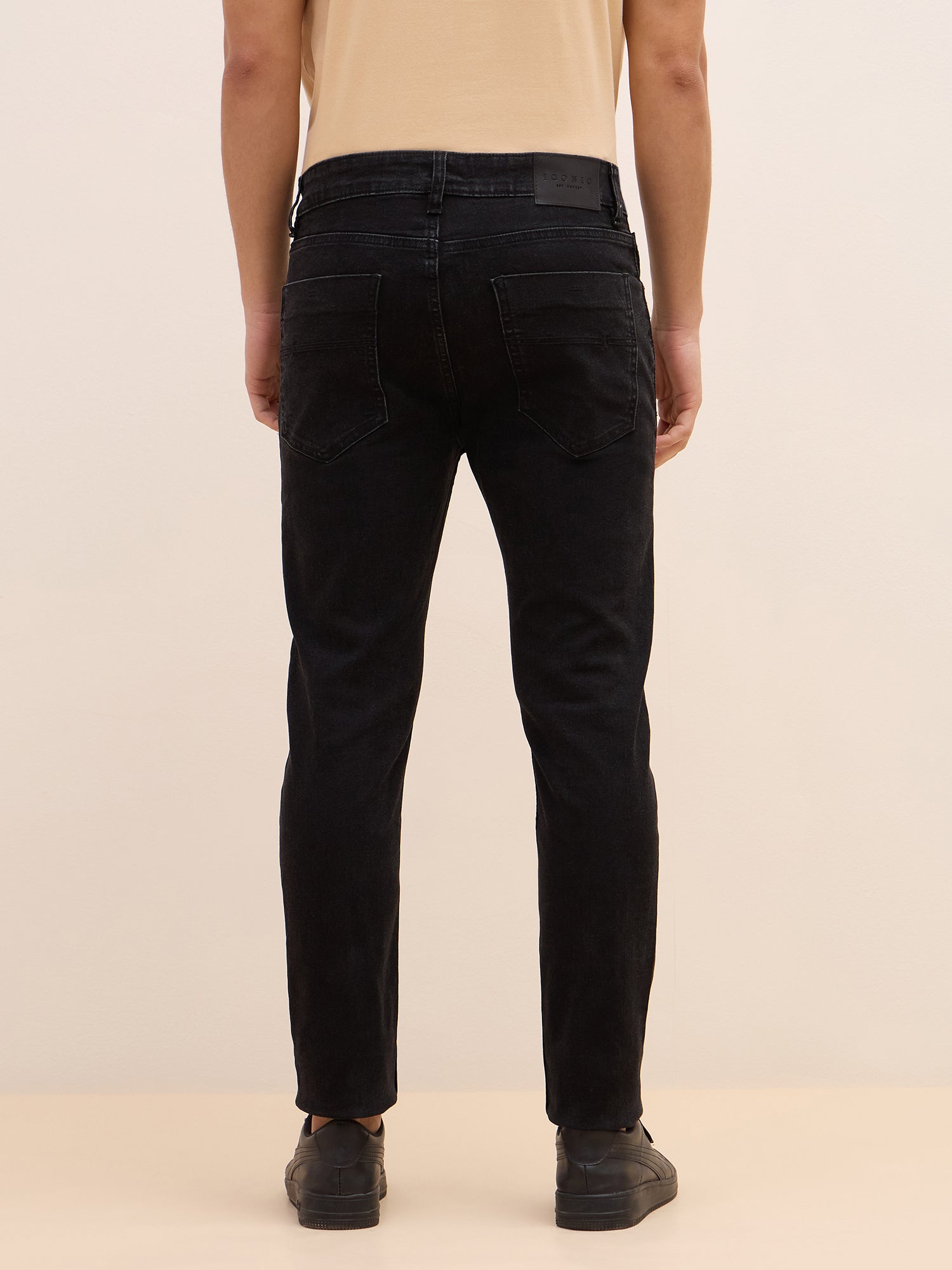Iconic Men Black Slim Tapered Solid Jeans