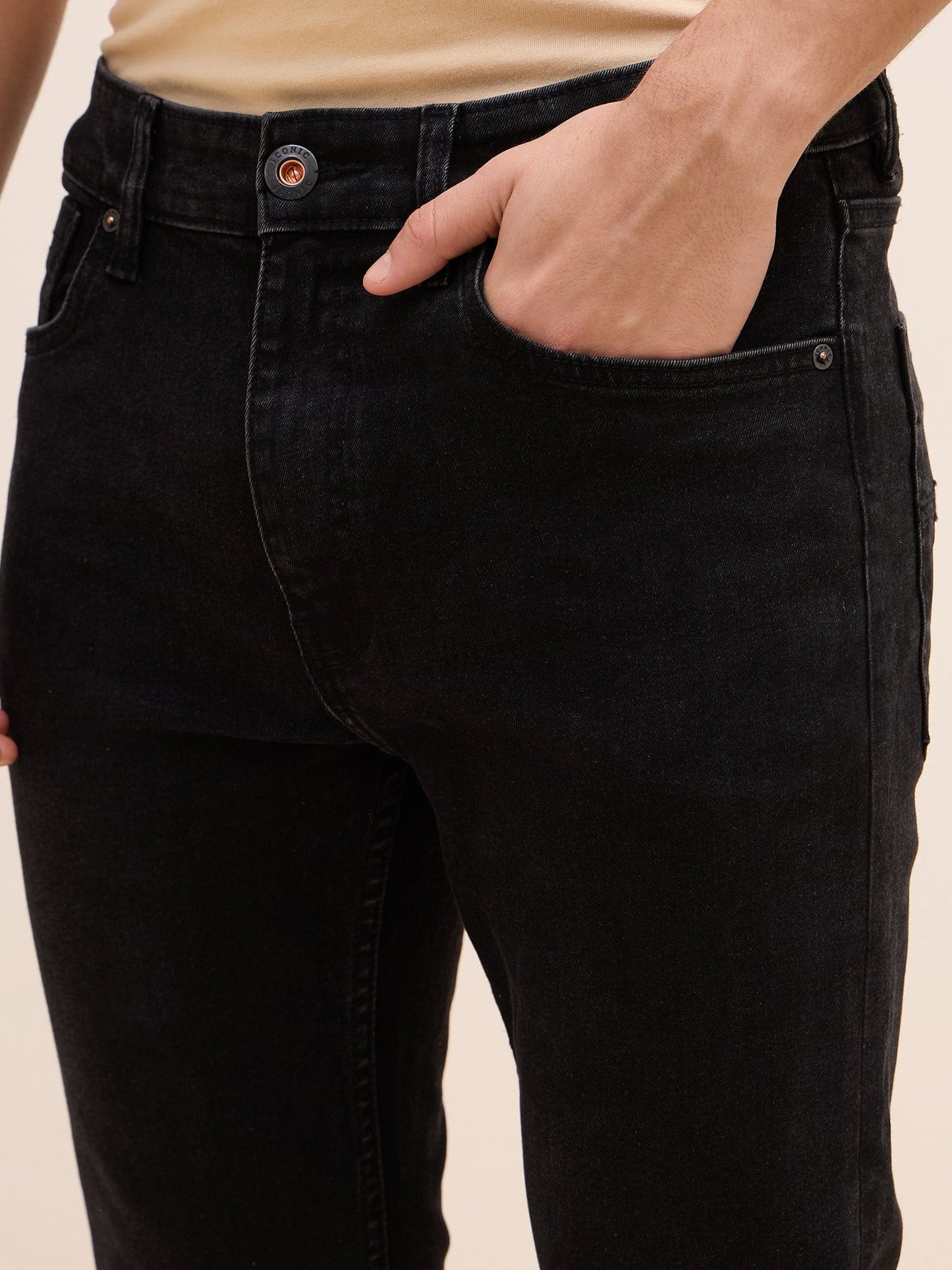 Iconic Men Black Slim Tapered Solid Jeans