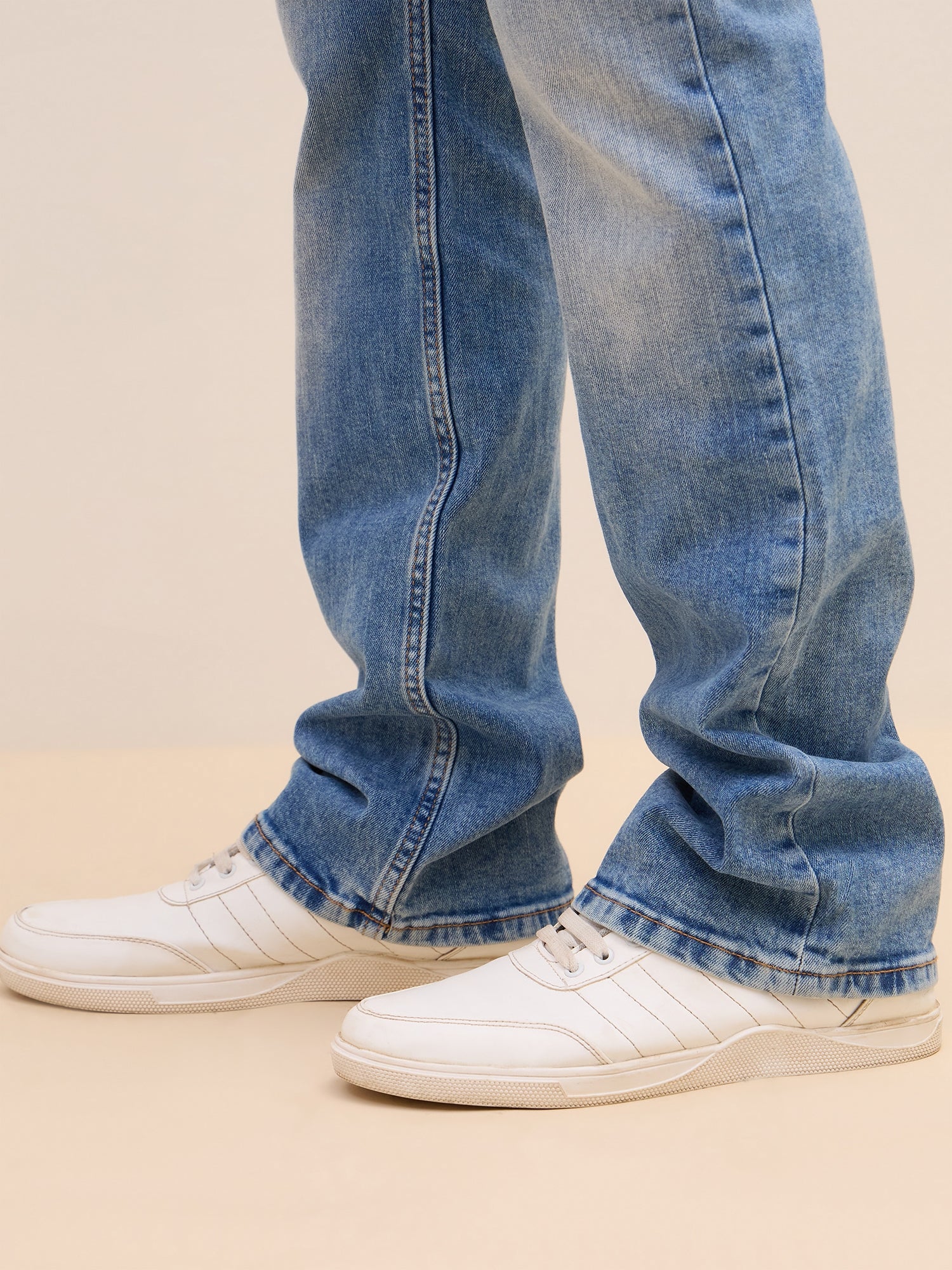 美品MC L – It Shall Be Shop Iconic Men Blue Boot Cut Solid Jeans Online – Iconic India