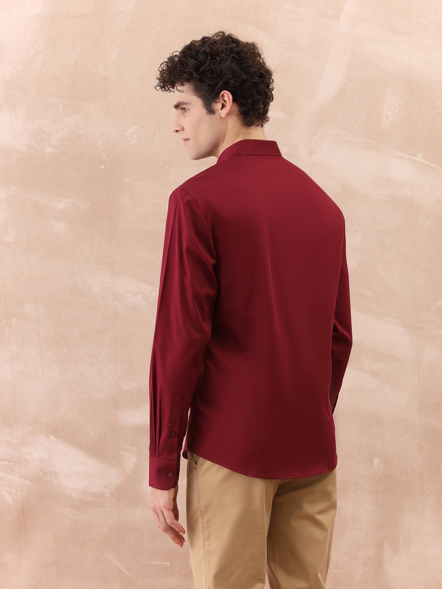 Iconic Men Red Solid Collar Shirt